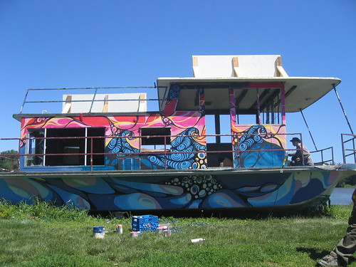 ducky's abandoned house boat